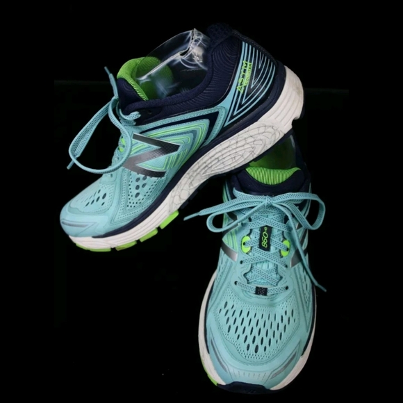 new balance women's 860v8 running shoe